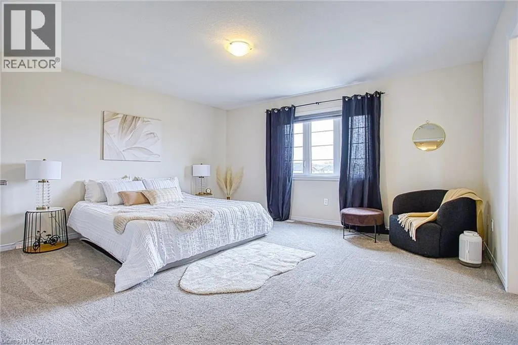 12 MIDHURST Heights