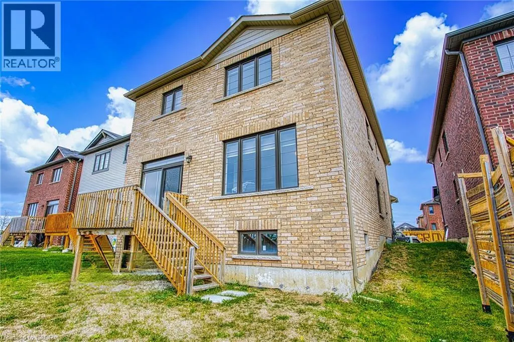 12 MIDHURST Heights