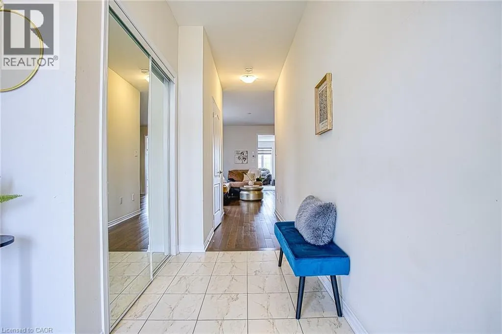 12 MIDHURST Heights