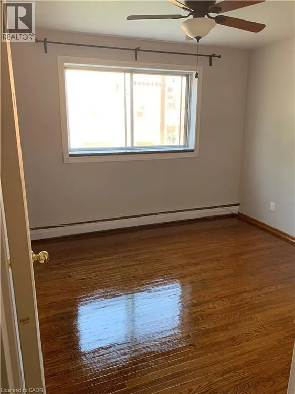 42 HILLTOP Drive Unit# 6, #6