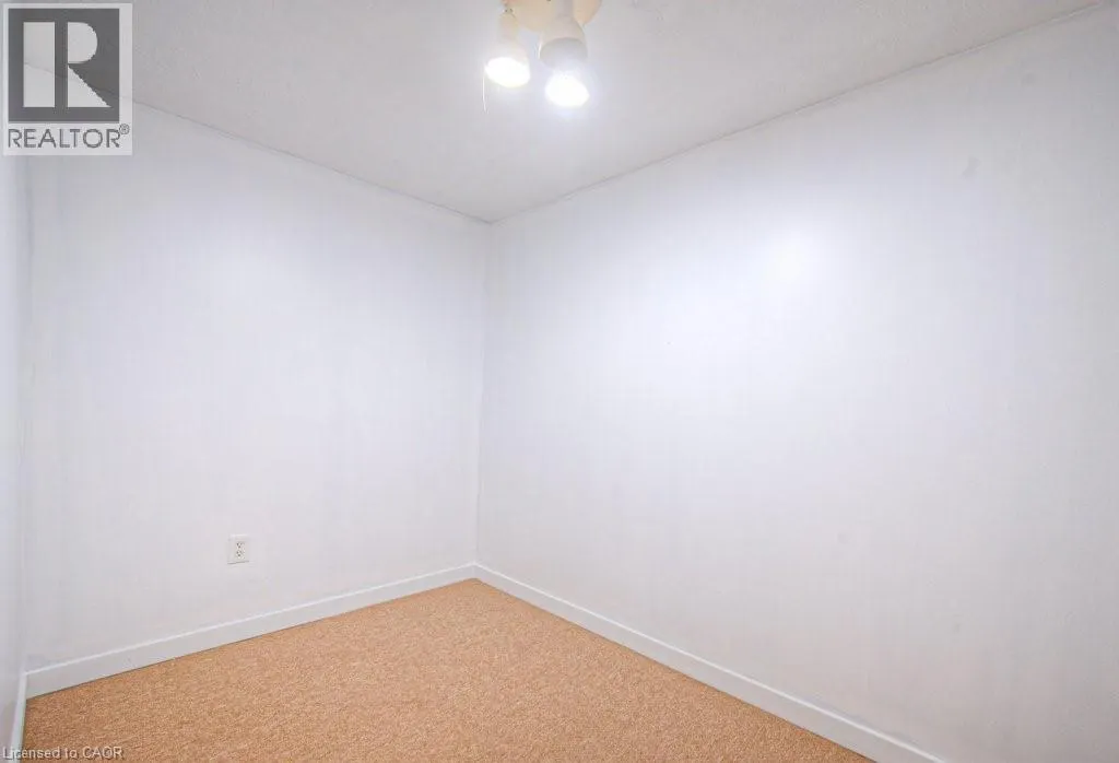 270 DOLPH Street N