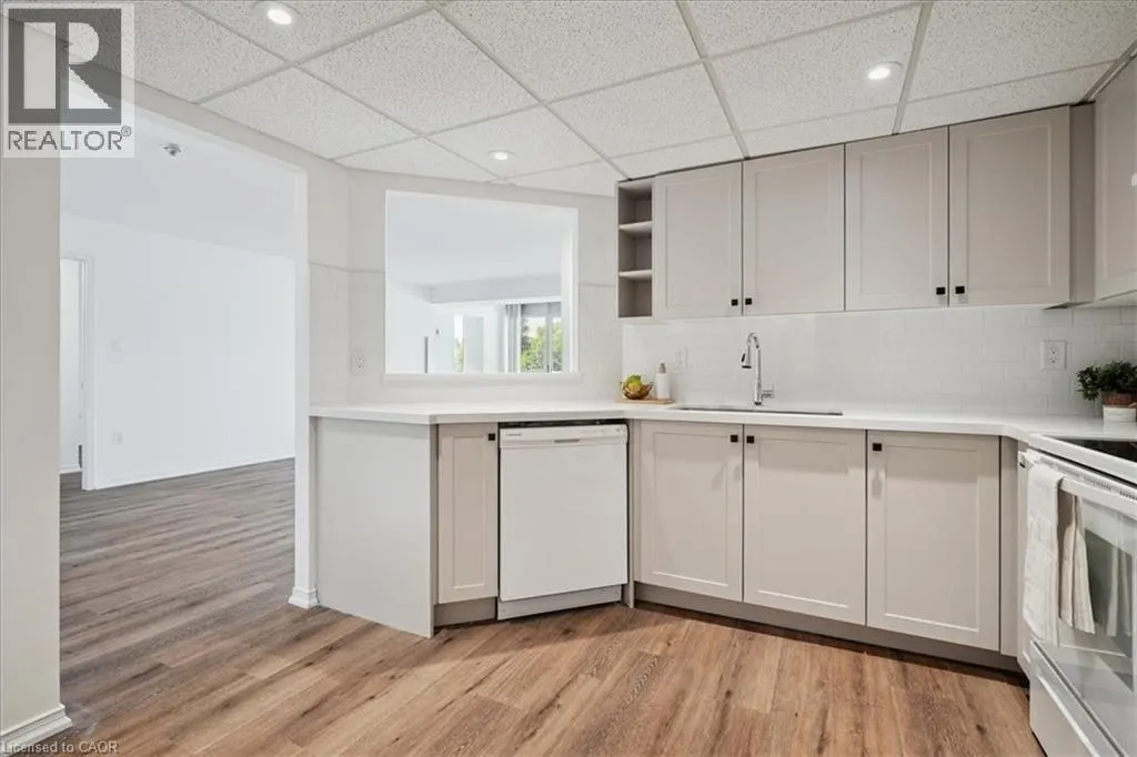 5090 PINEDALE Avenue Unit# 208, #208