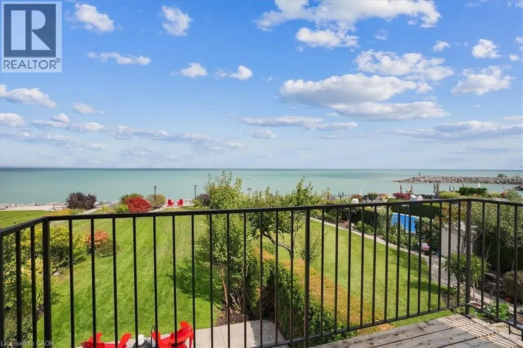 55 EDGEWATER Drive