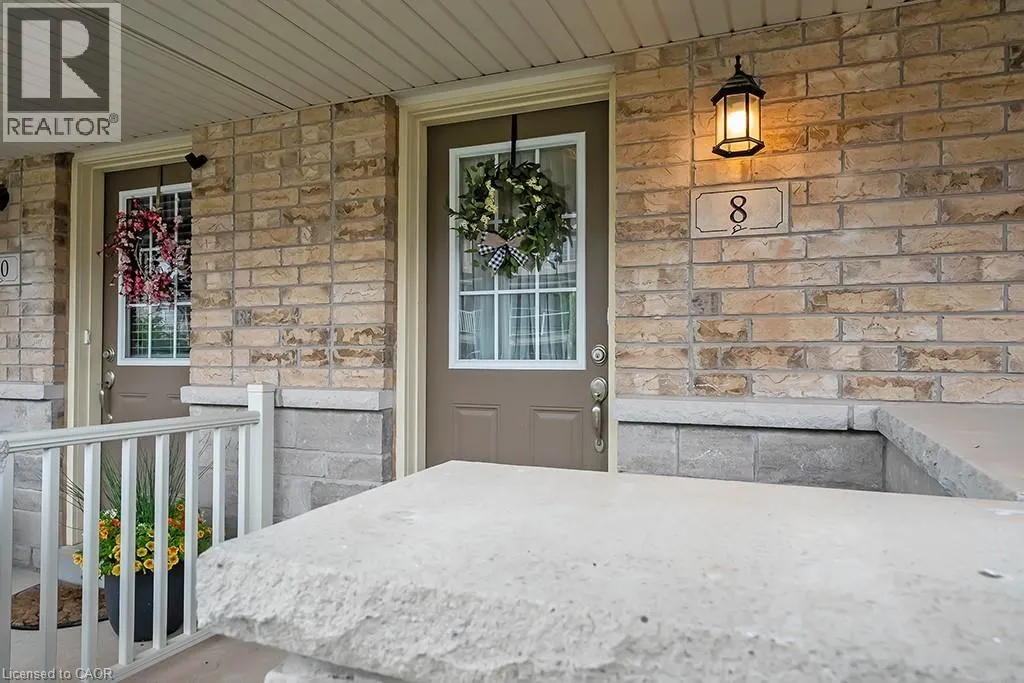 8 HISCOTT Drive