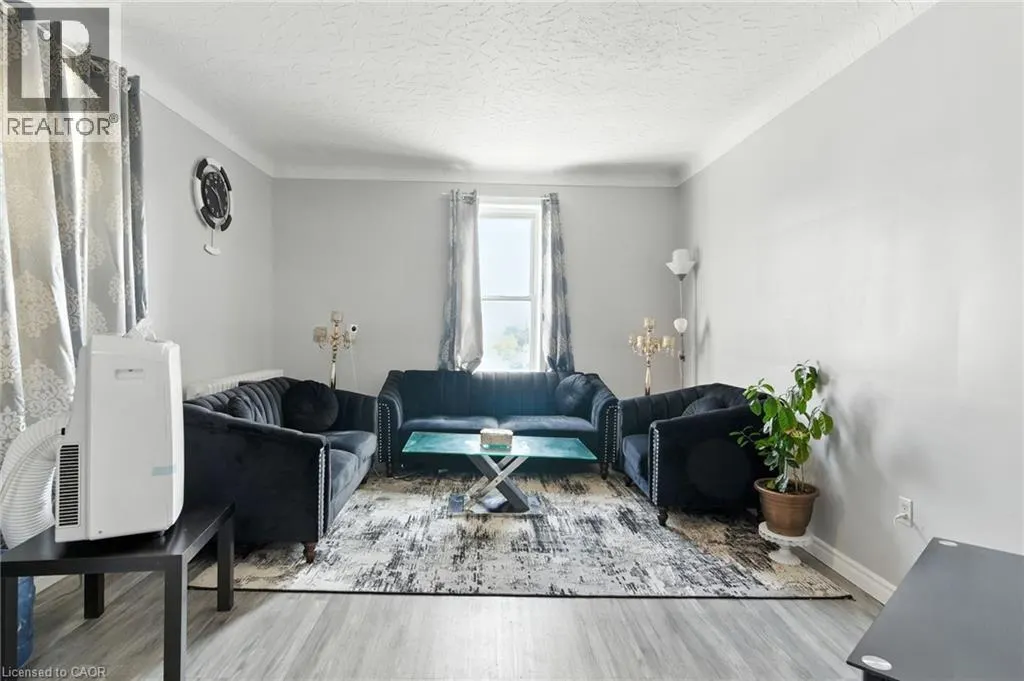 229 MAIN Street W