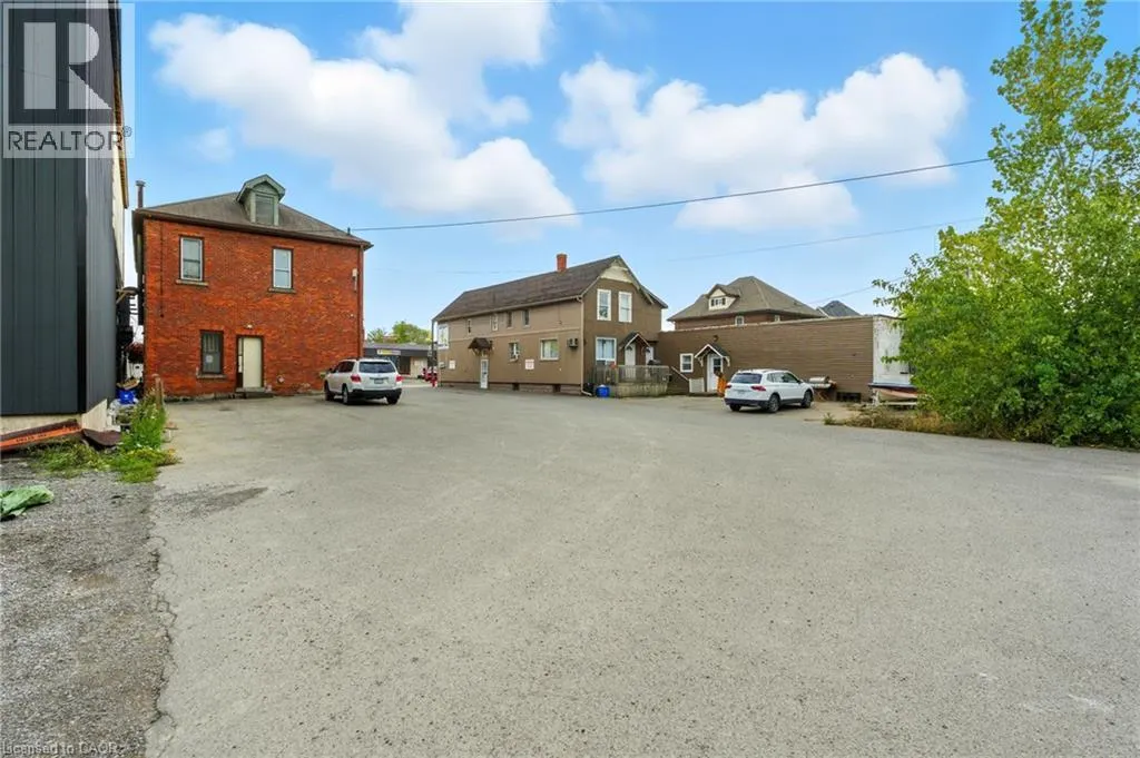 229 MAIN Street W