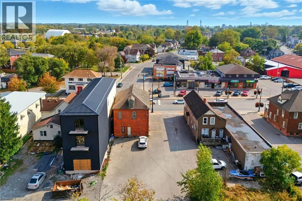 229 MAIN Street W