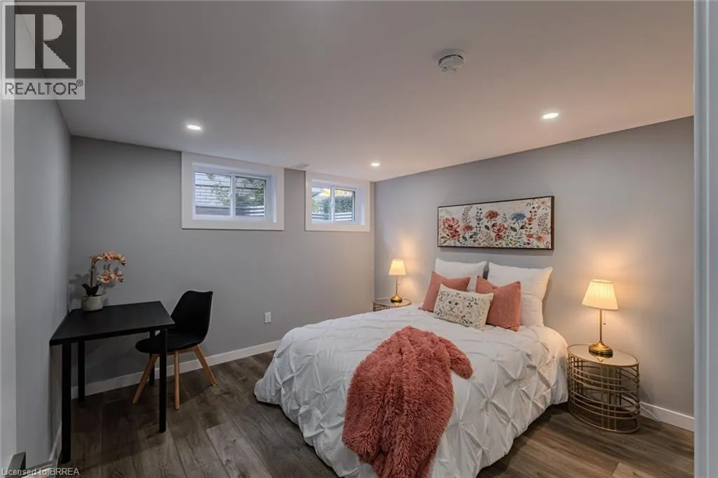 14 MONTOUR Place