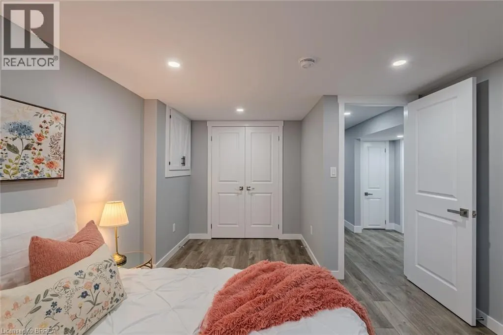 14 MONTOUR Place