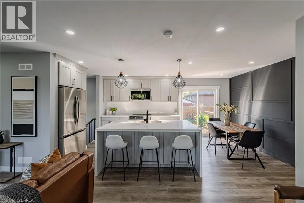 14 MONTOUR Place