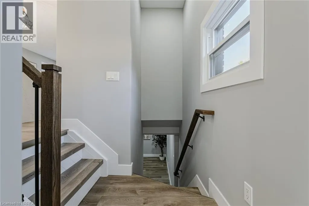 14 MONTOUR Place