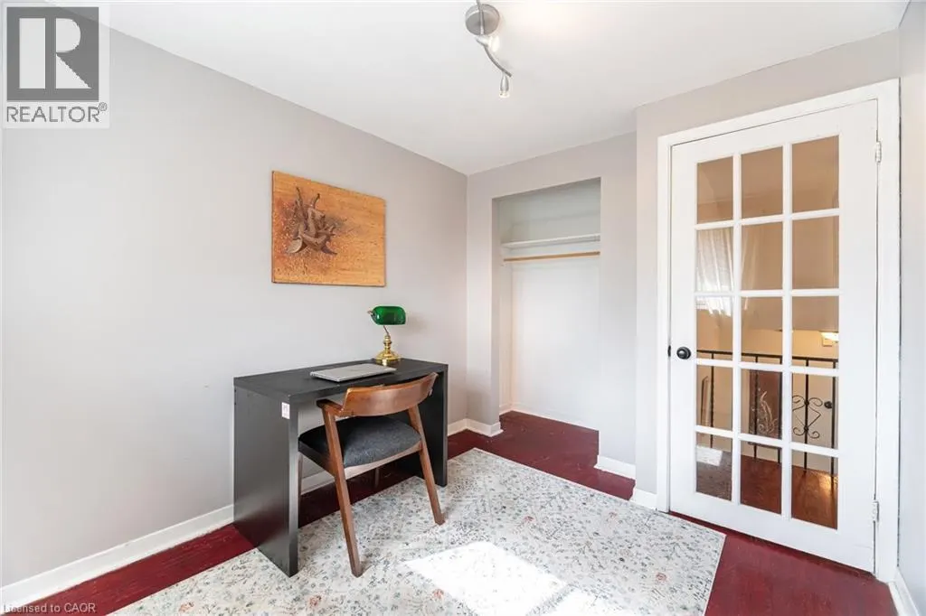 2431 PADSTOW Crescent