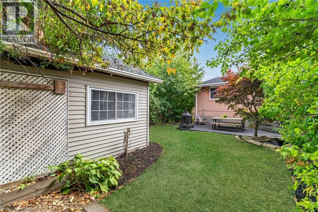 2431 PADSTOW Crescent