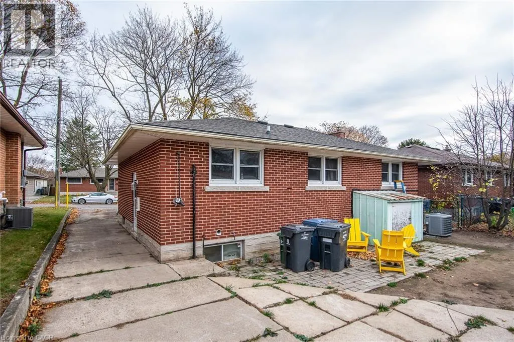 20 DELMAR Boulevard