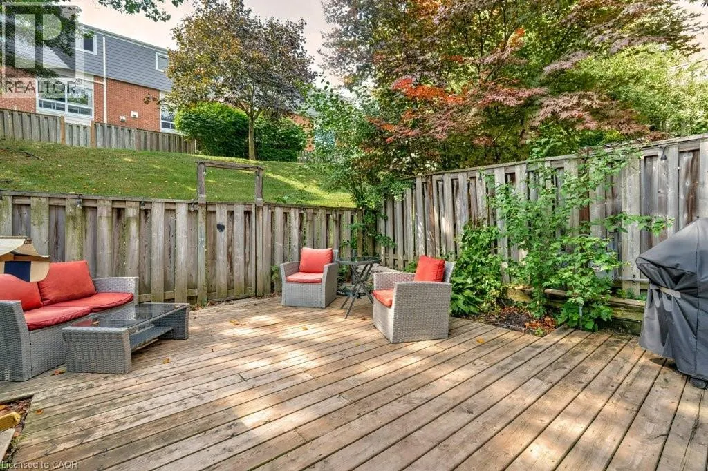 4 TRUDY Court