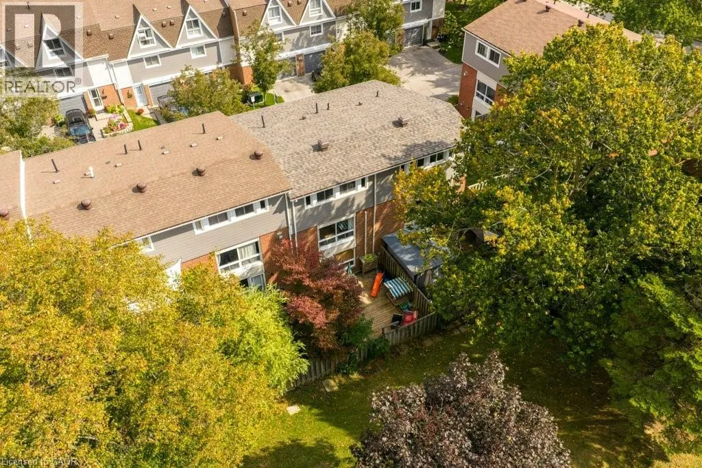 4 TRUDY Court