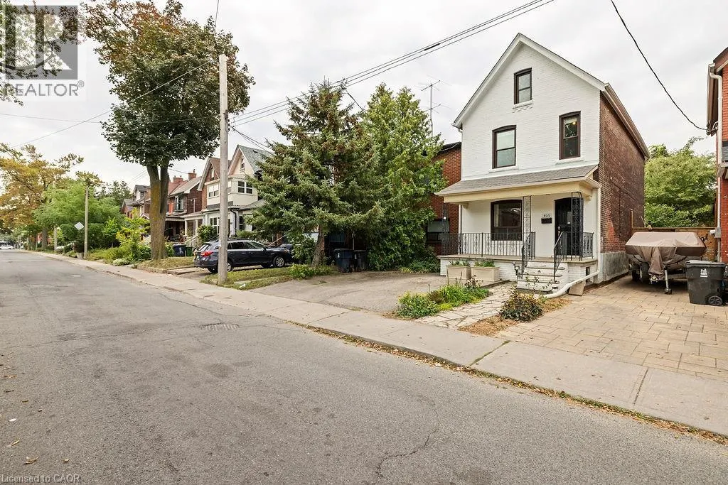406 MARGUERETTA Street