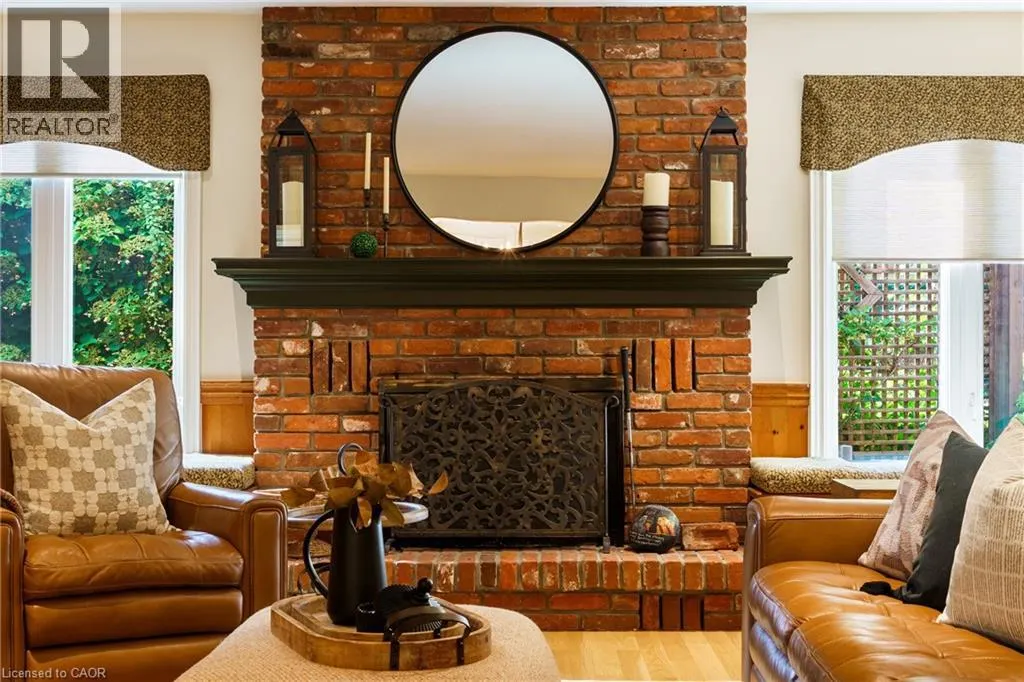 373 BROOKVIEW Court
