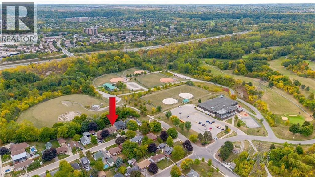 633 ROSSEAU Road