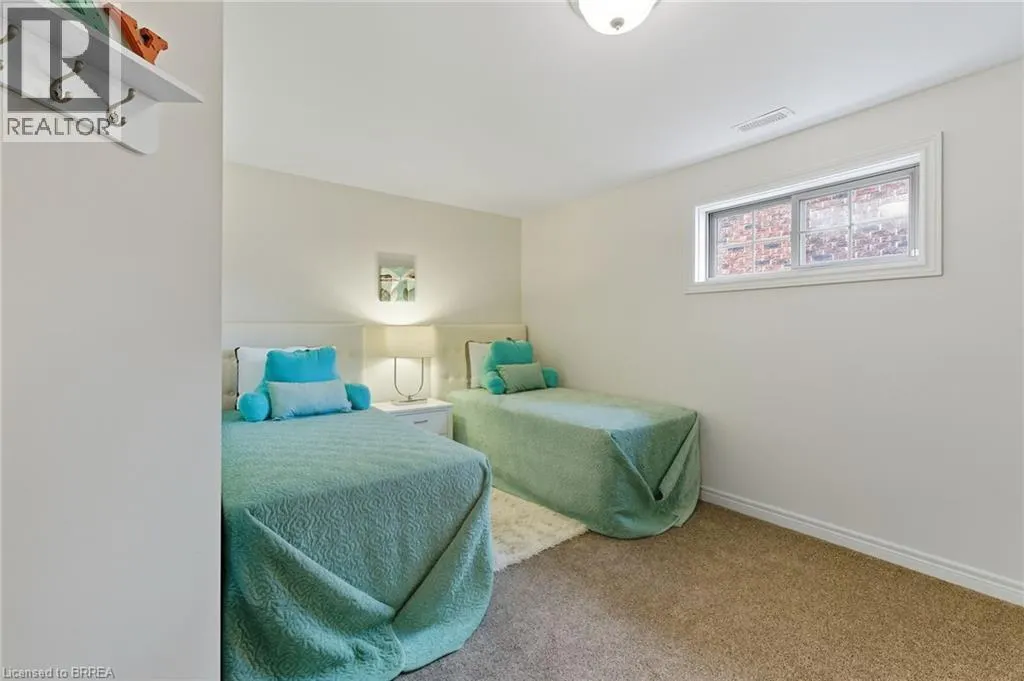 20 ZAVARELLA Court