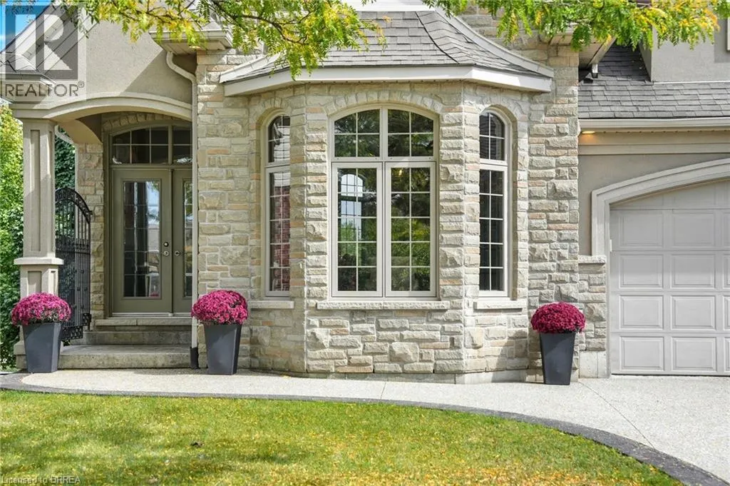20 ZAVARELLA Court