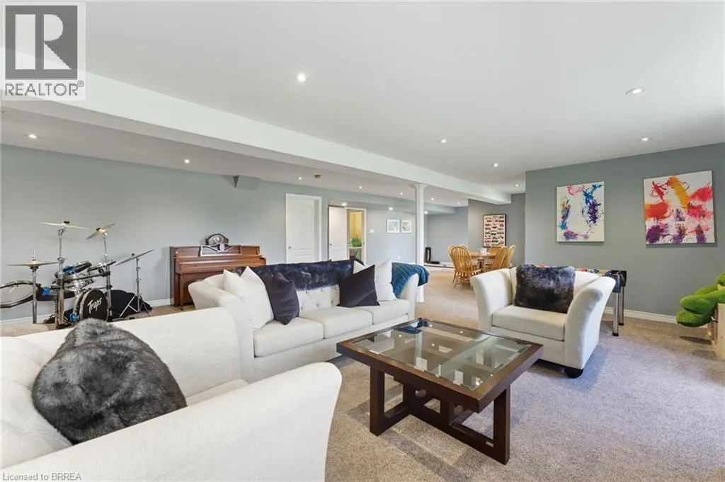 20 ZAVARELLA Court