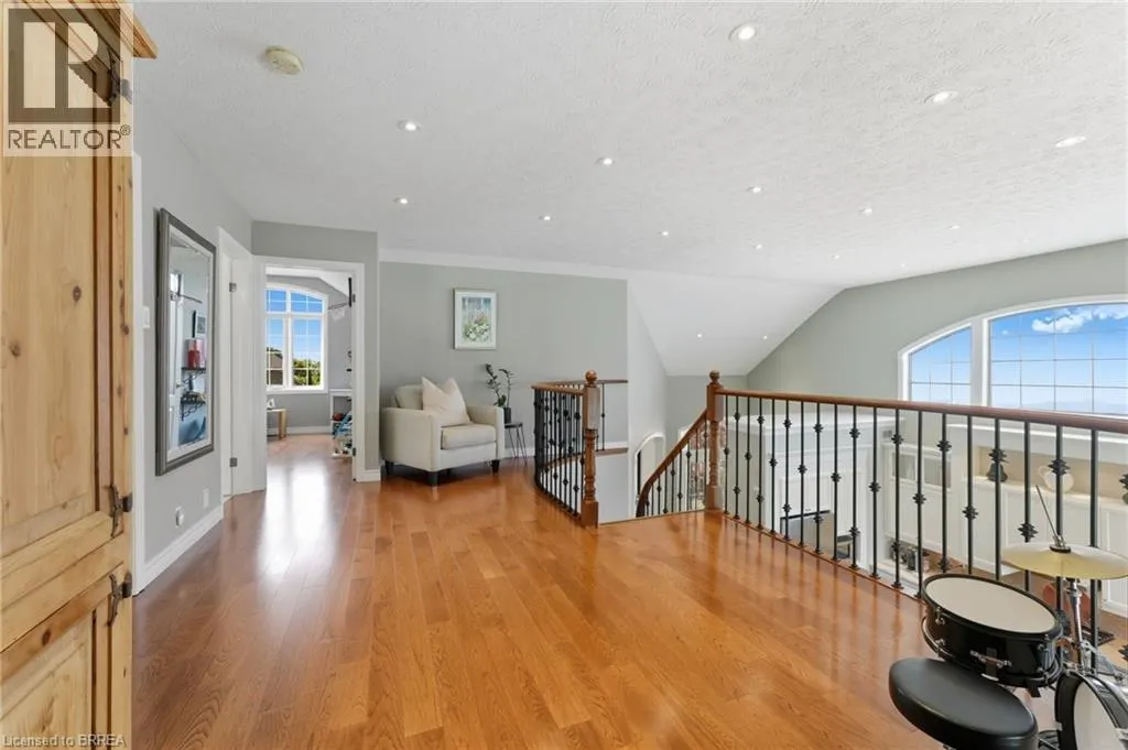 20 ZAVARELLA Court