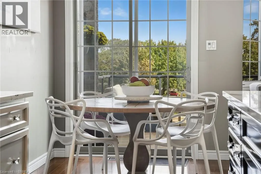 20 ZAVARELLA Court