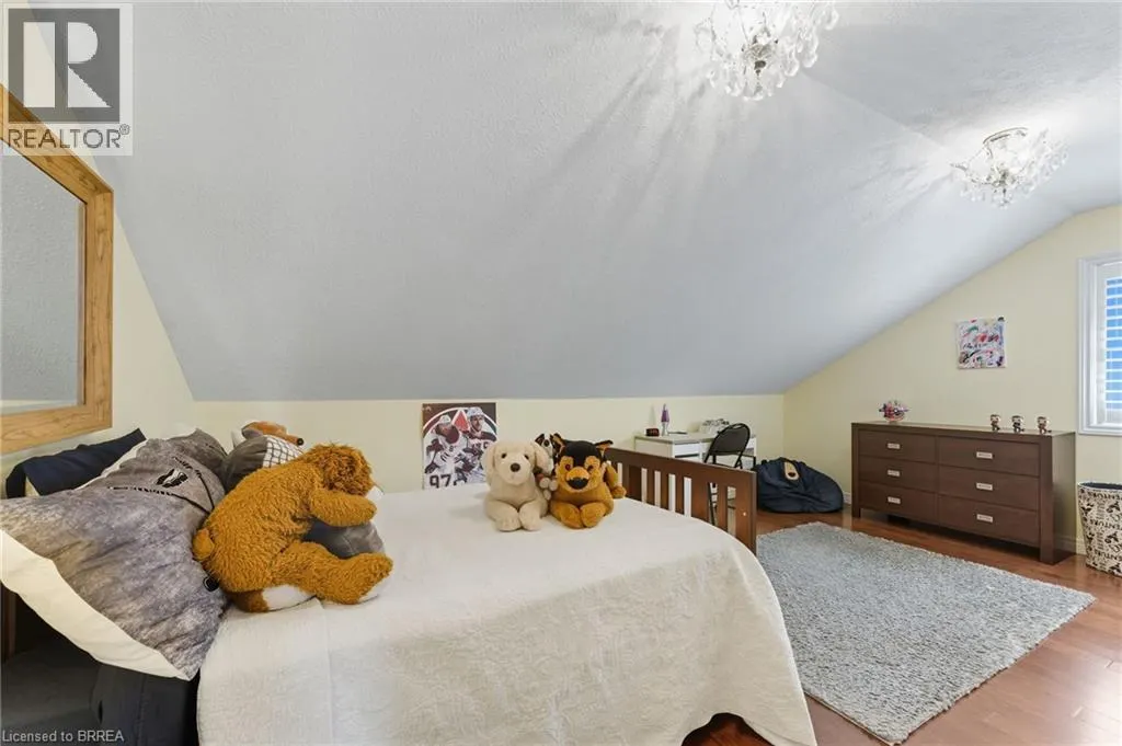 20 ZAVARELLA Court