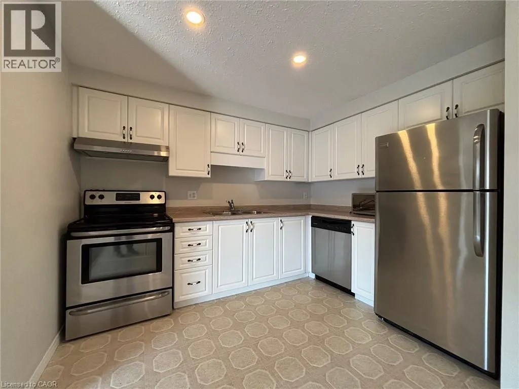 71 ACTIVA Avenue