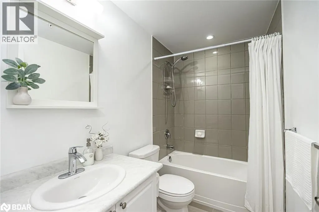 295 CUNDLES ROAD EAST Unit# 404, #404