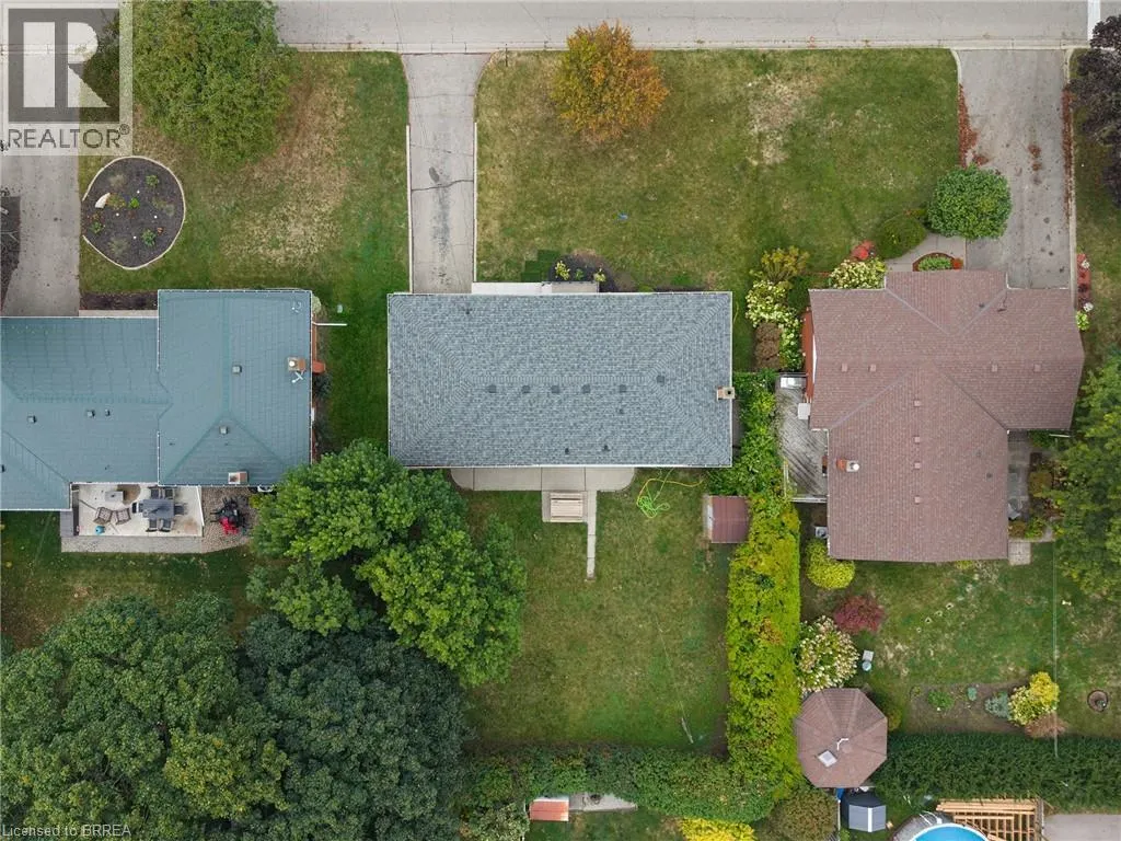 91 VARADI Avenue
