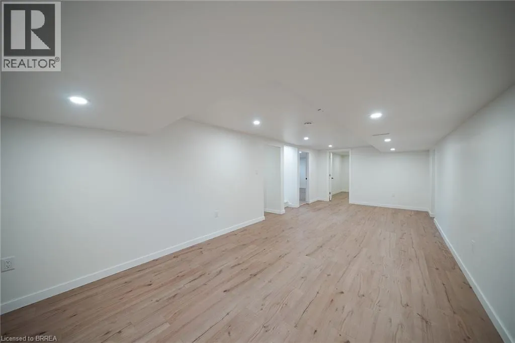 91 VARADI Avenue