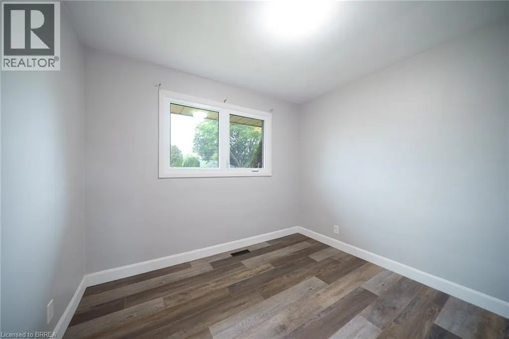91 VARADI Avenue