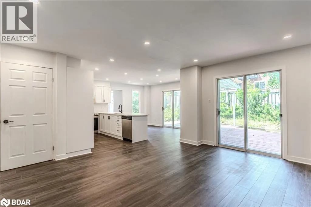 21 AUTUMN Lane