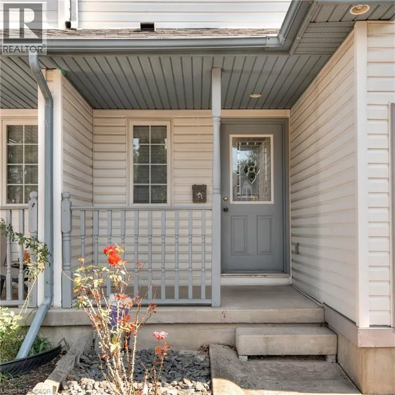21 WHITTAKER Crescent