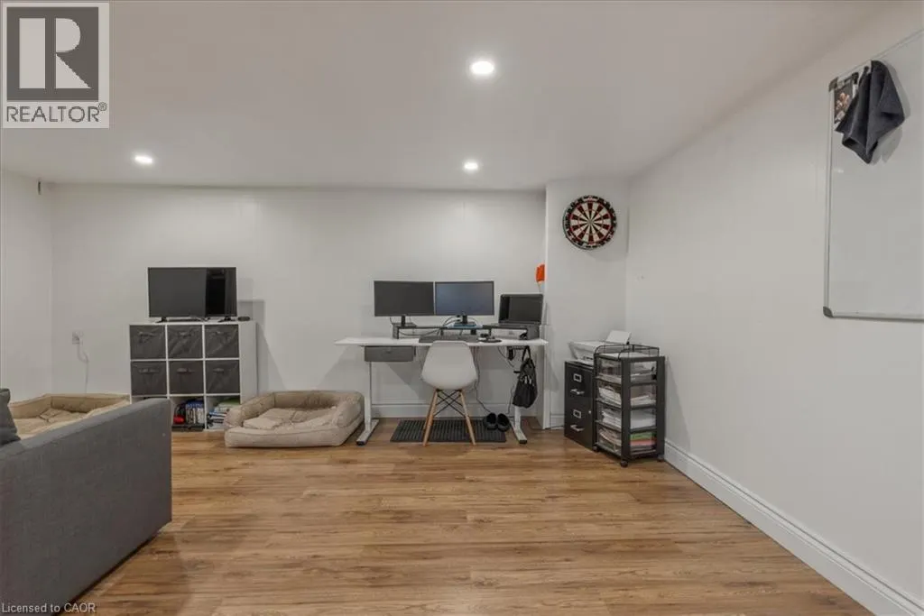 18 BERWICK Place