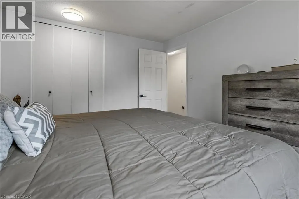 18 BERWICK Place