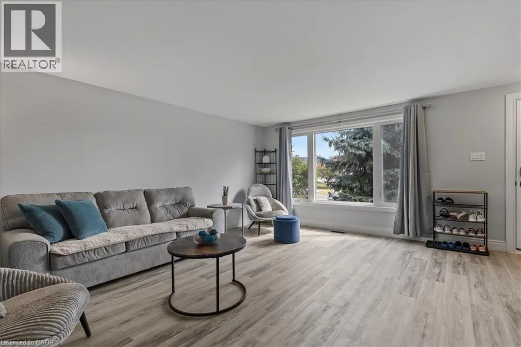 18 BERWICK Place