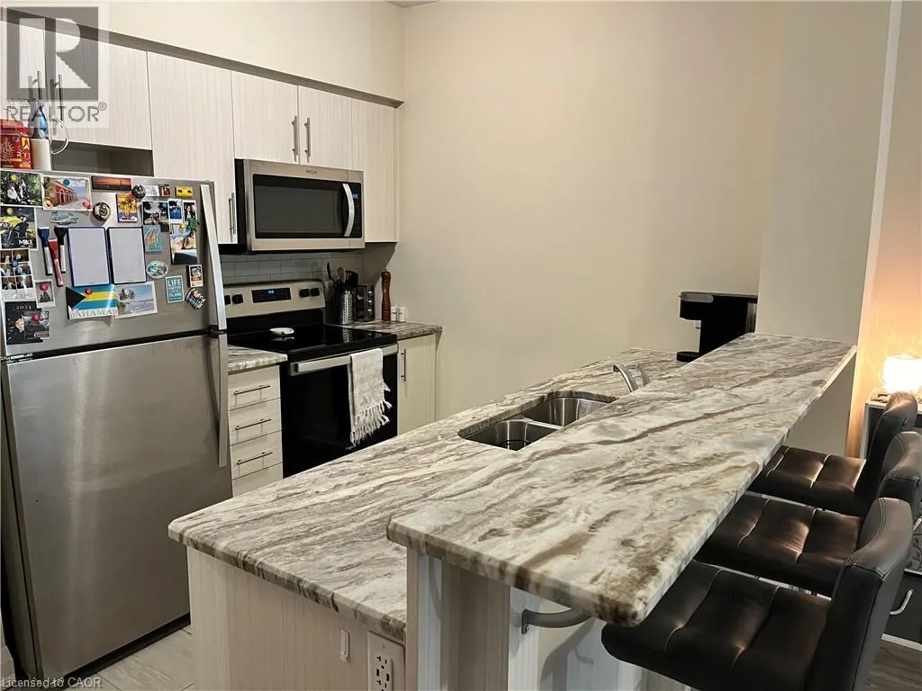 16 CONCORD Place Unit# 214, #214
