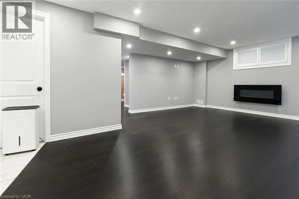 526 WOODBINE Avenue Unit# Lower, #Lower