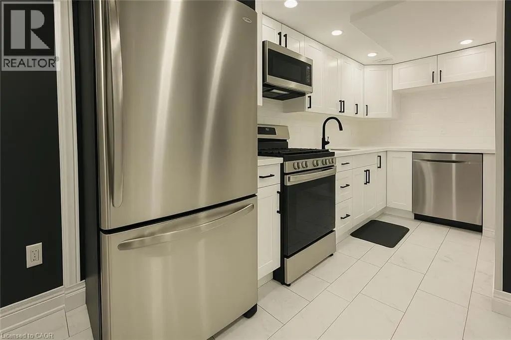526 WOODBINE Avenue Unit# Lower, #Lower