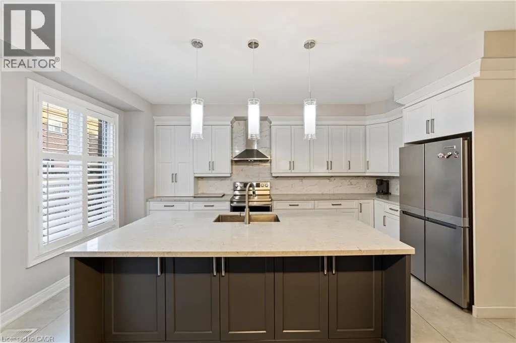 24 MACBEAN Crescent