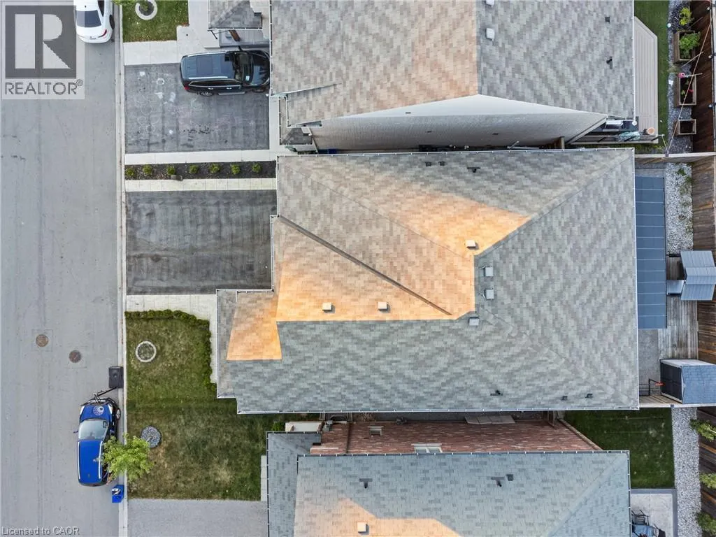 24 MACBEAN Crescent