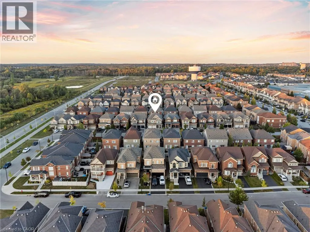 24 MACBEAN Crescent