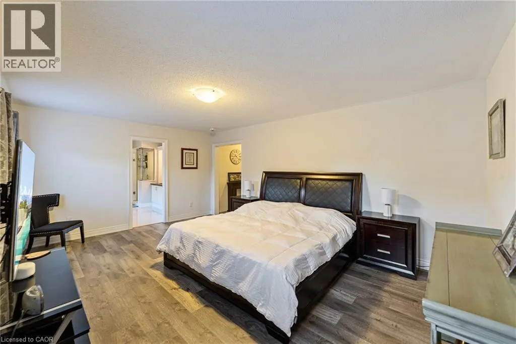 24 MACBEAN Crescent