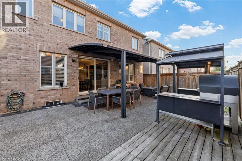 24 MACBEAN Crescent