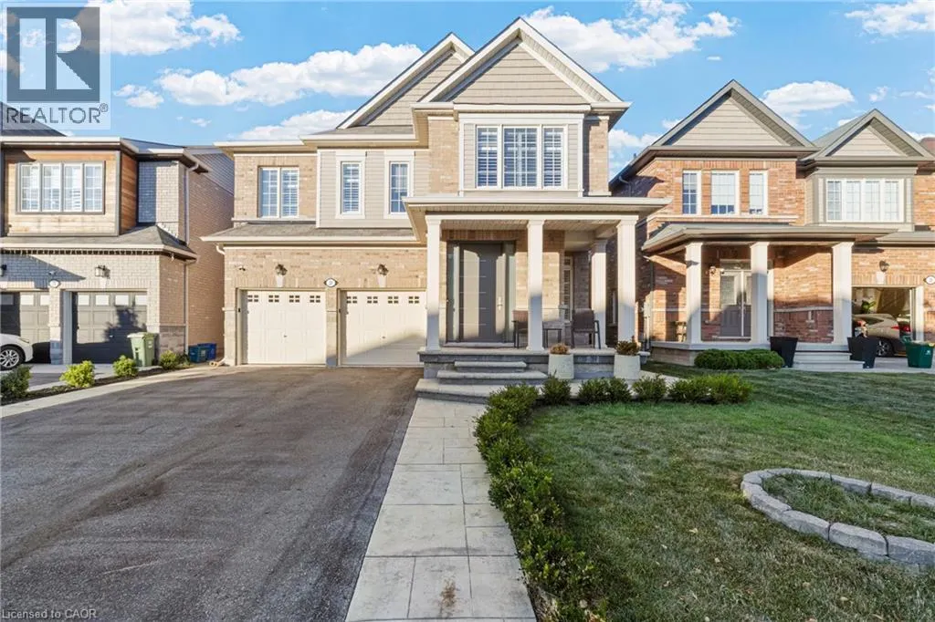 24 MACBEAN Crescent