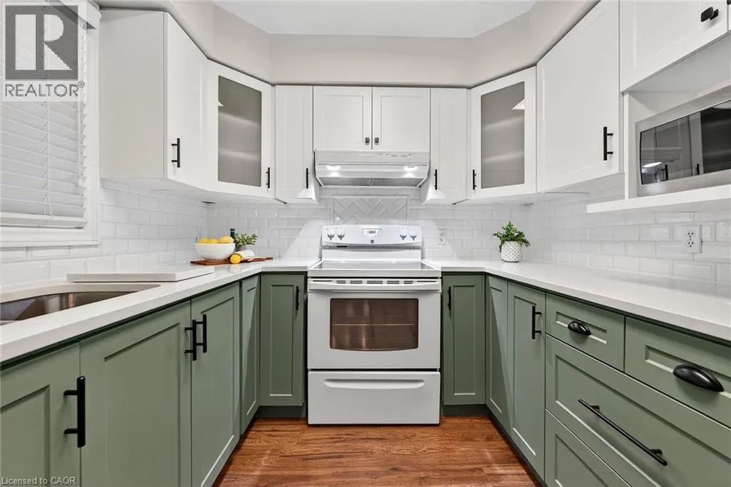 20 COURTLAND Drive Unit# 2, #2