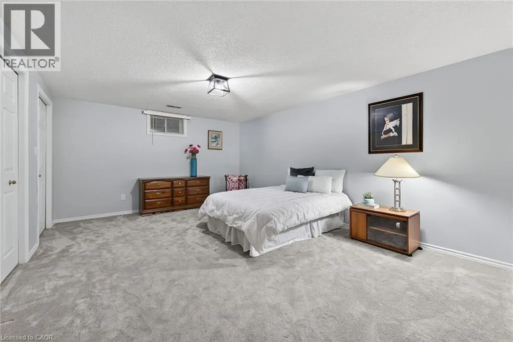 20 COURTLAND Drive Unit# 2, #2